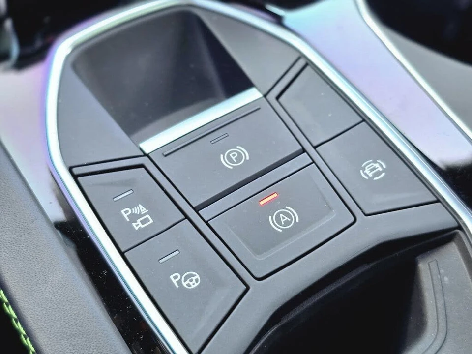 2024 Lamborghini Urus S - Image 28 of 30
