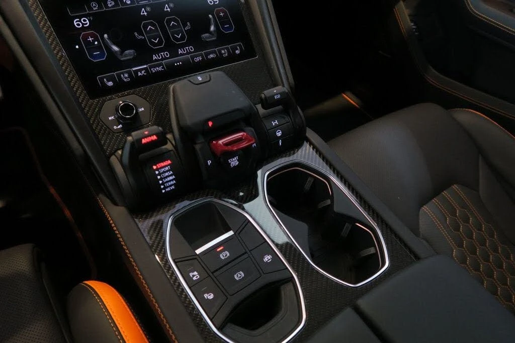 2024 Lamborghini Urus S - Image 23 of 31