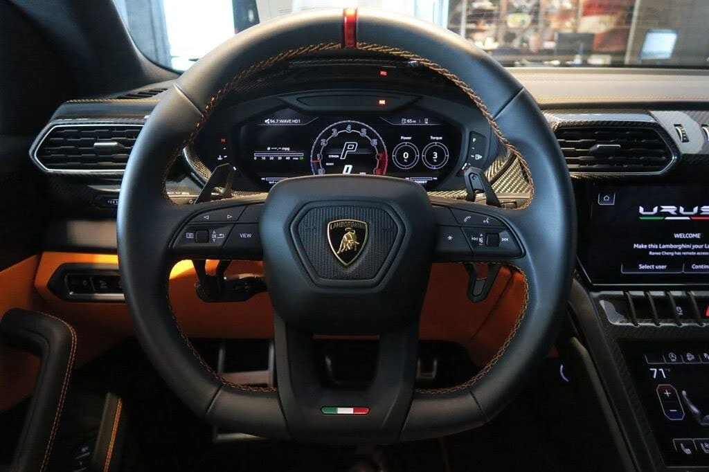 2024 Lamborghini Urus S - Image 16 of 31
