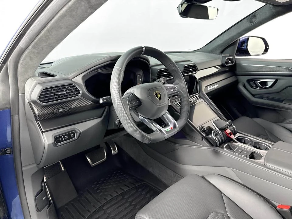 2024 Lamborghini Urus S - Image 2 of 20