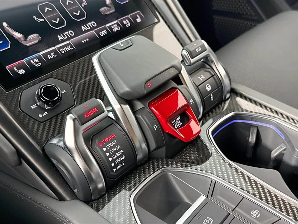 2024 Lamborghini Urus S - Image 19 of 20