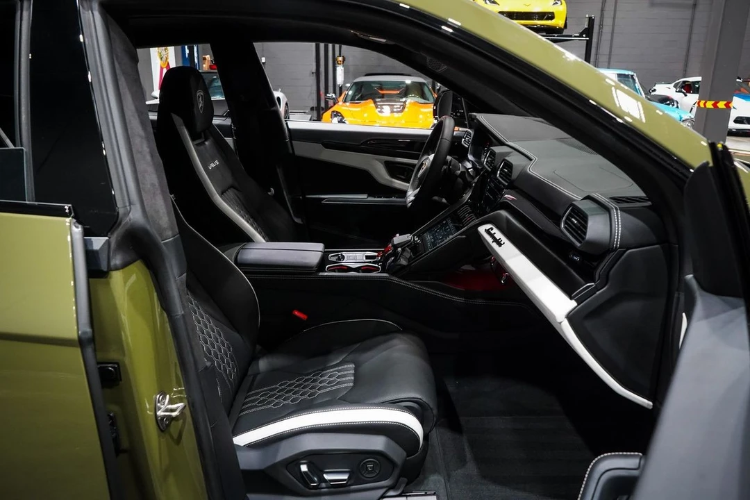 2024 Lamborghini Urus S - Image 30 of 31