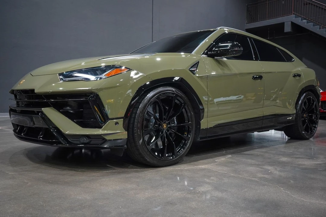 2024 Lamborghini Urus S - Image 10 of 31