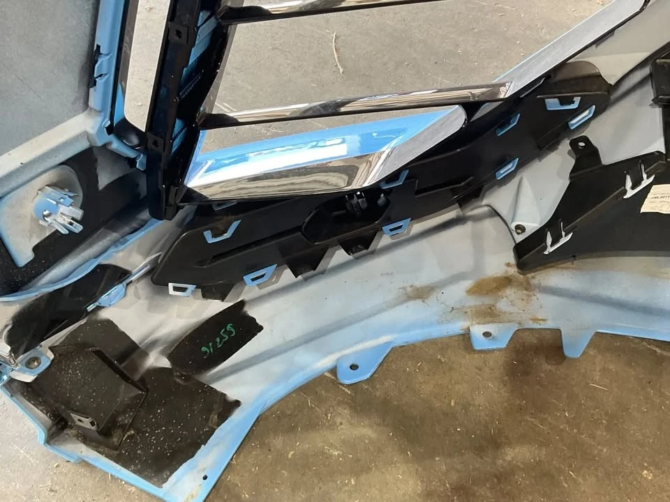 2024 Parts & Memorabilia Bodywork - Image 5 of 8