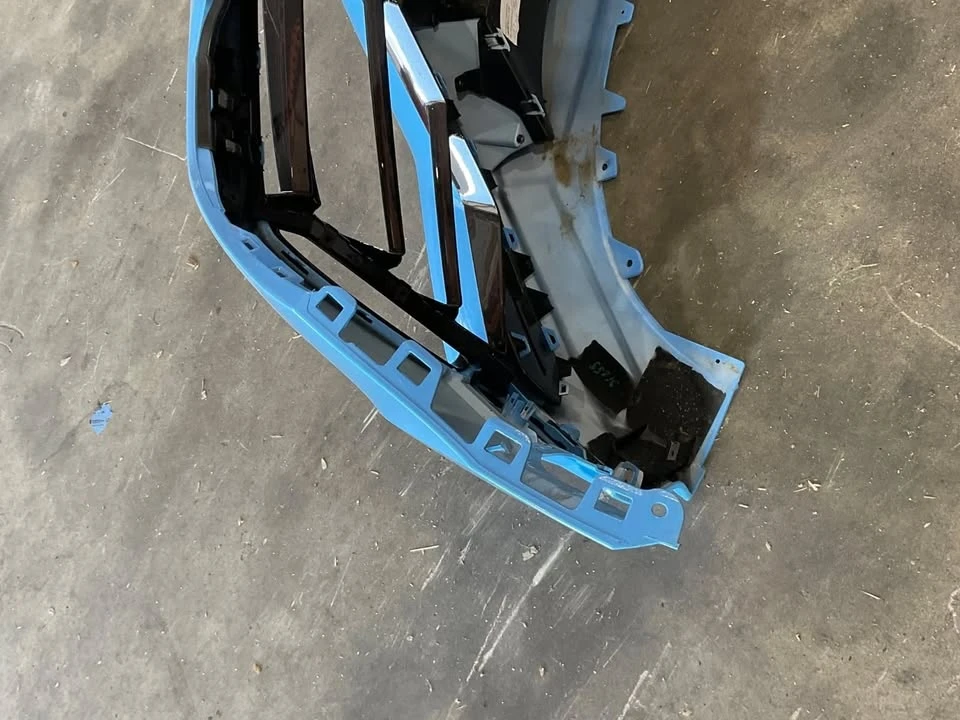 2024 Parts & Memorabilia Bodywork - Image 3 of 8