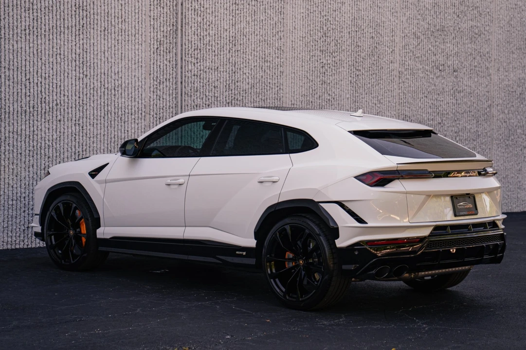 2024 Lamborghini Urus S - Image 10 of 31