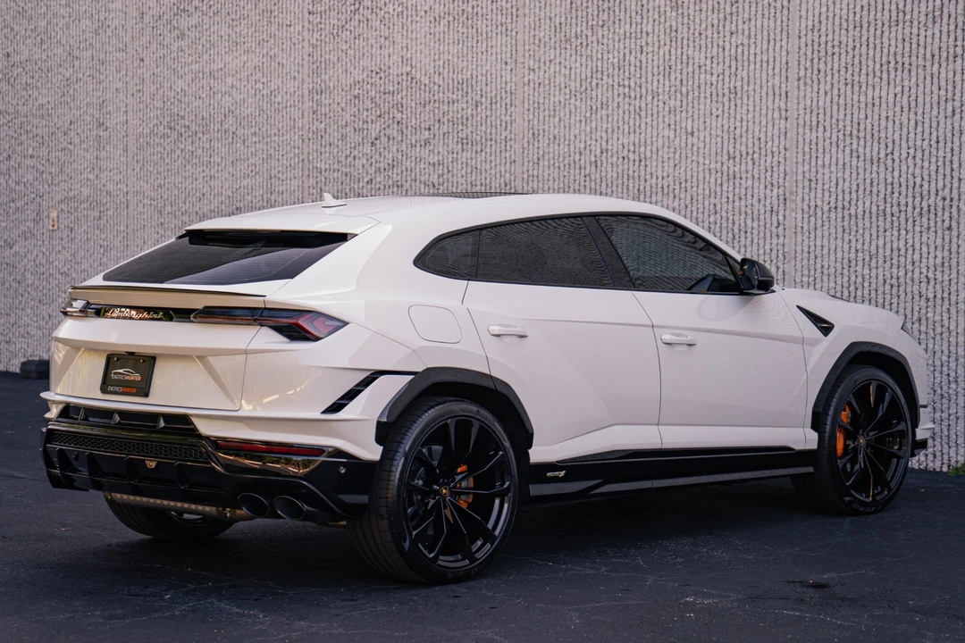 2024 Lamborghini Urus S - Image 8 of 31