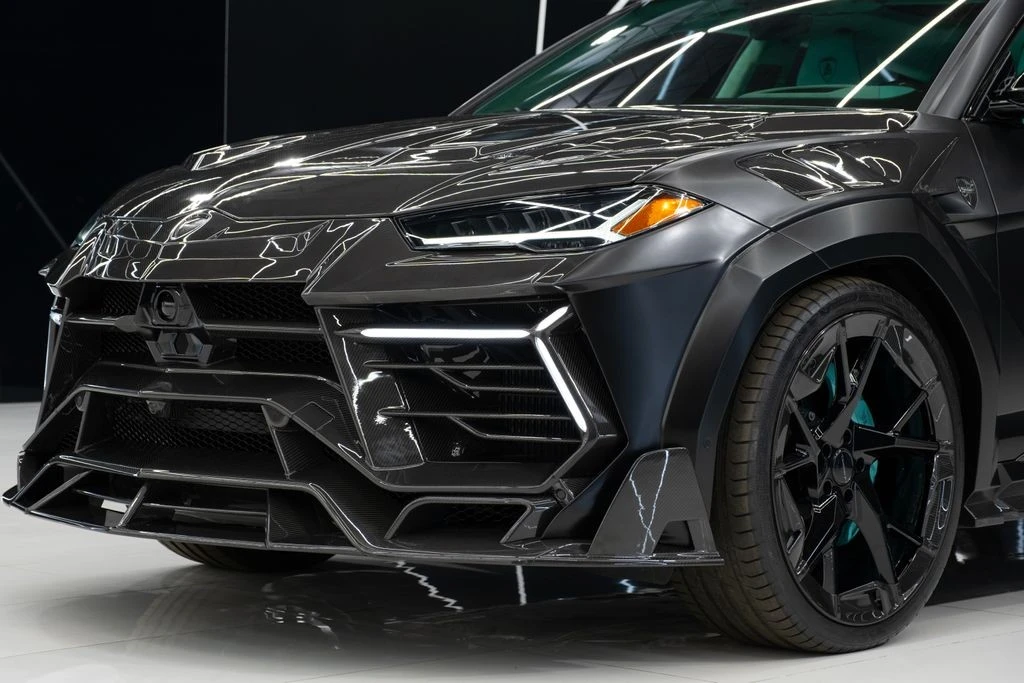 2024 Lamborghini - Image 4 of 31