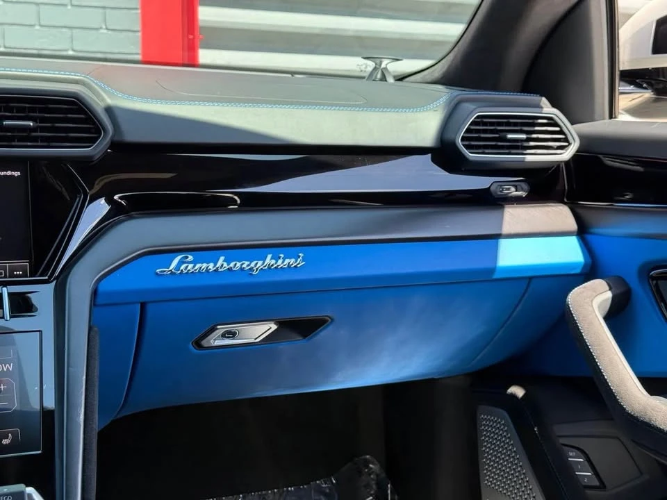 2024 Lamborghini Urus S - Image 11 of 16