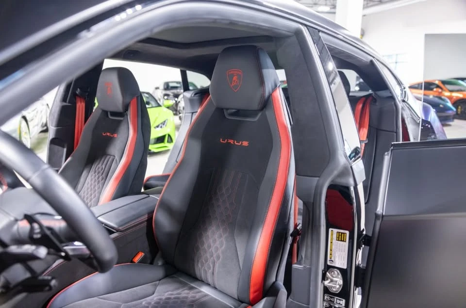 2024 Lamborghini Urus S - Image 2 of 6