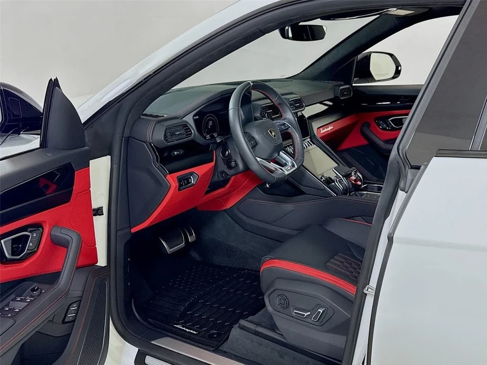 2024 Lamborghini Urus S - Image 12 of 12