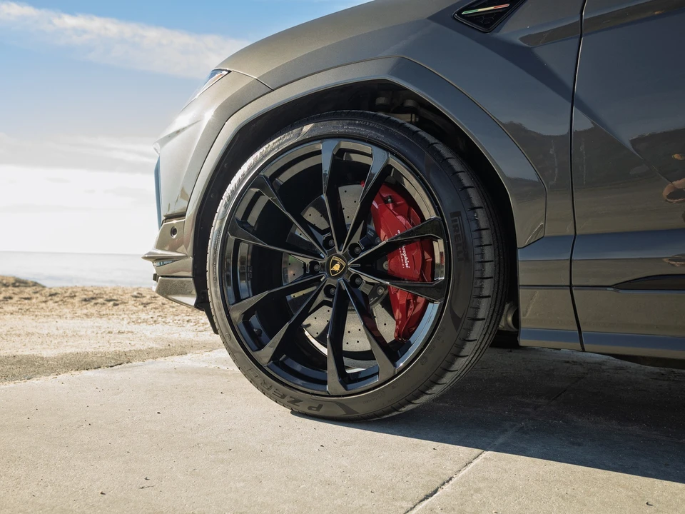 2024 Lamborghini Urus S - Image 19 of 21