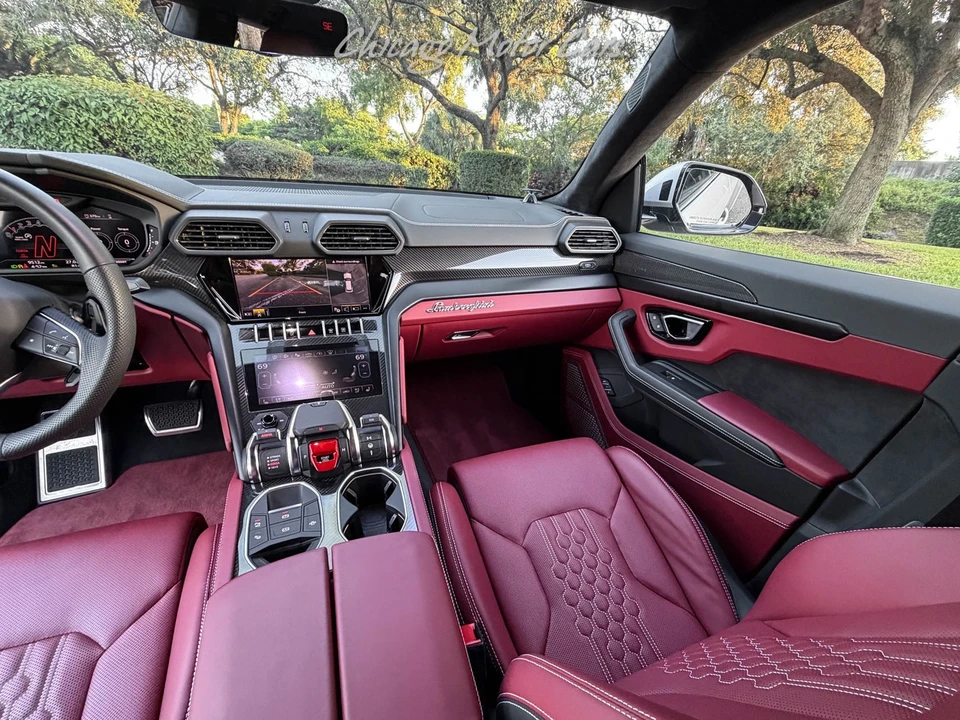 2024 Lamborghini Urus S - Image 19 of 21