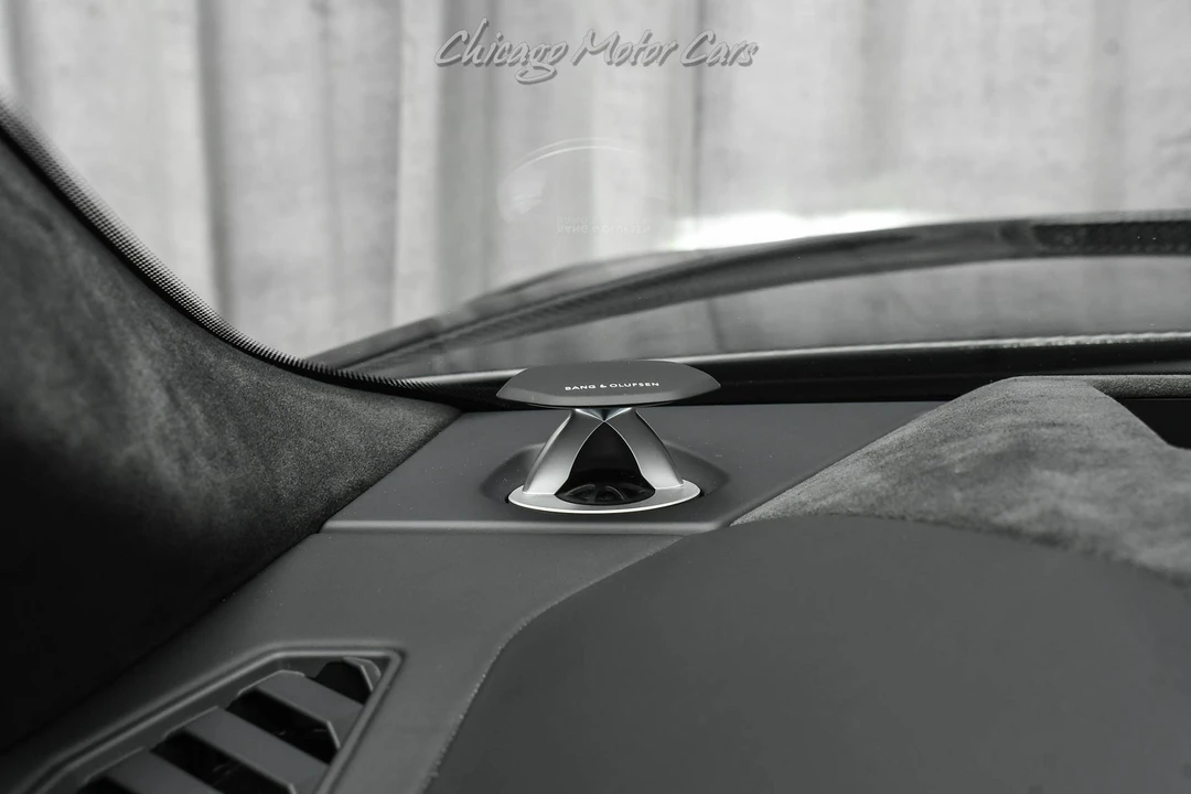 2024 Lamborghini Urus S - Image 10 of 21