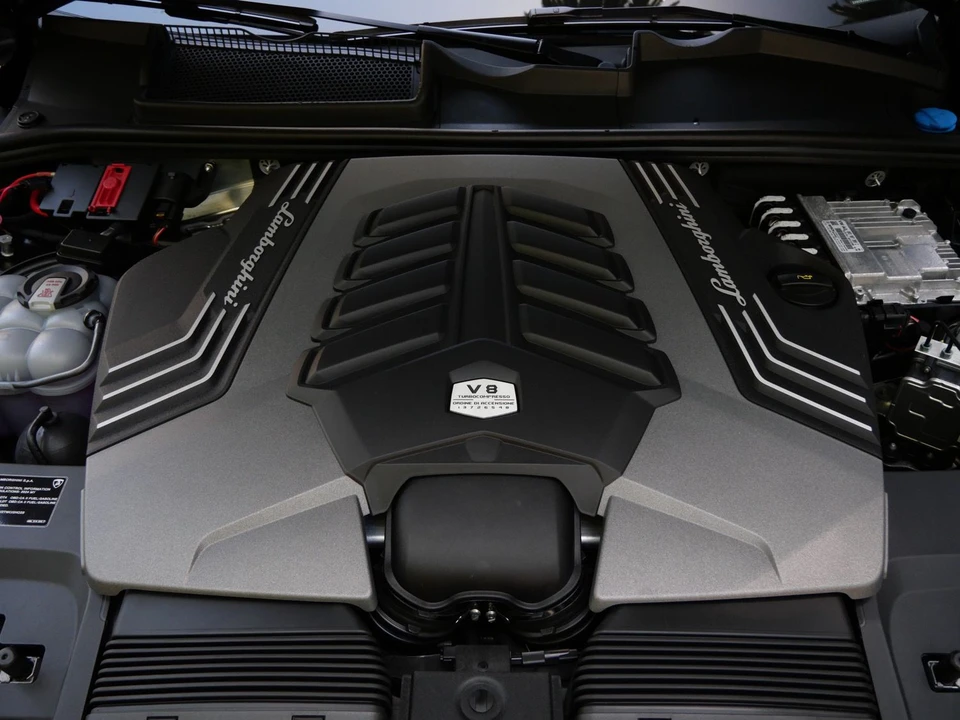 2024 Lamborghini Urus S - Image 27 of 28