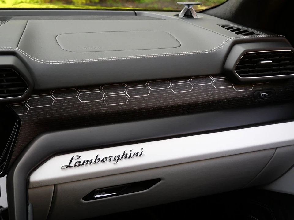 2024 Lamborghini Urus S - Image 24 of 28