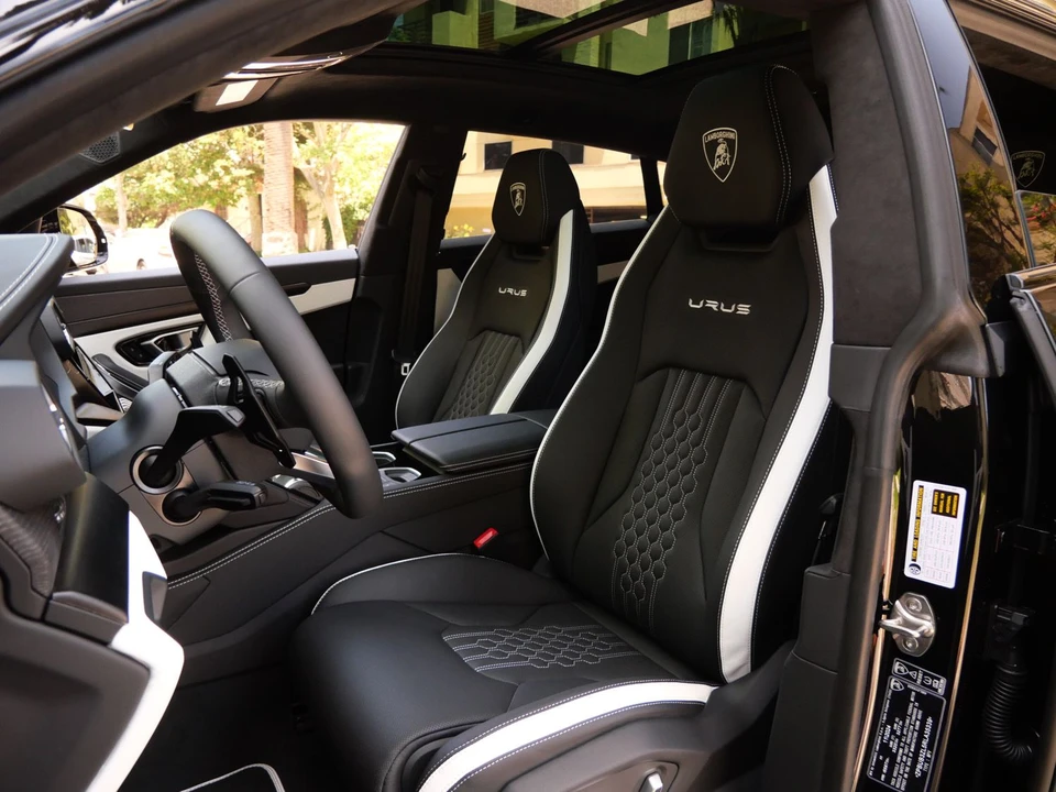2024 Lamborghini Urus S - Image 19 of 28