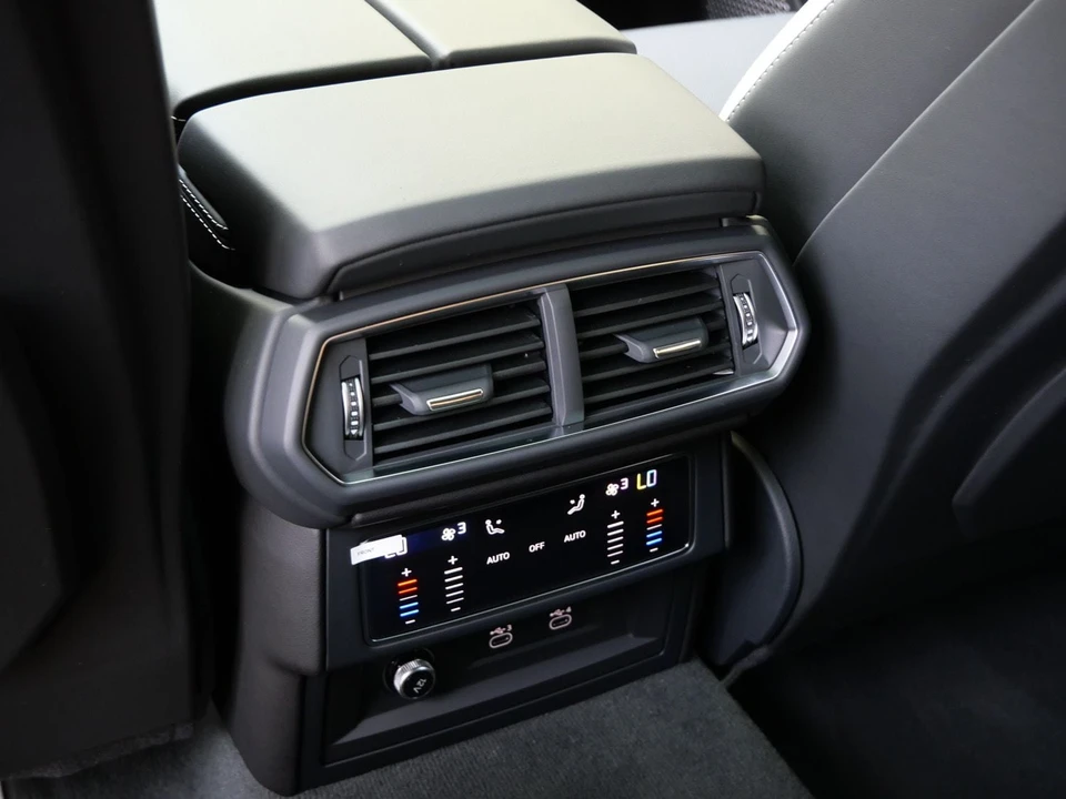 2024 Lamborghini Urus S - Image 23 of 28