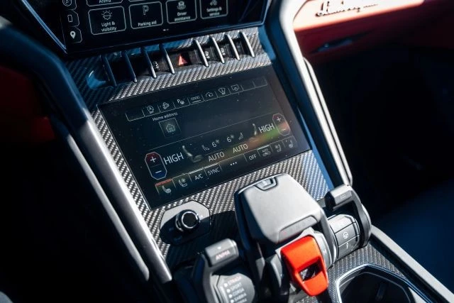 2024 Lamborghini Urus S - Image 13 of 20