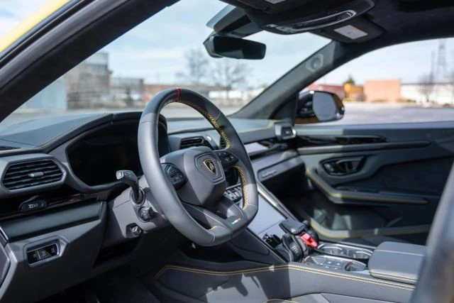 2024 Lamborghini Urus S - Image 2 of 21