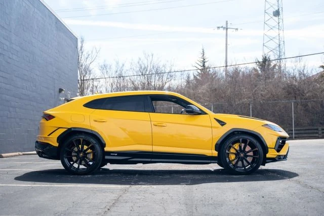 2024 Lamborghini Urus S - Image 9 of 21