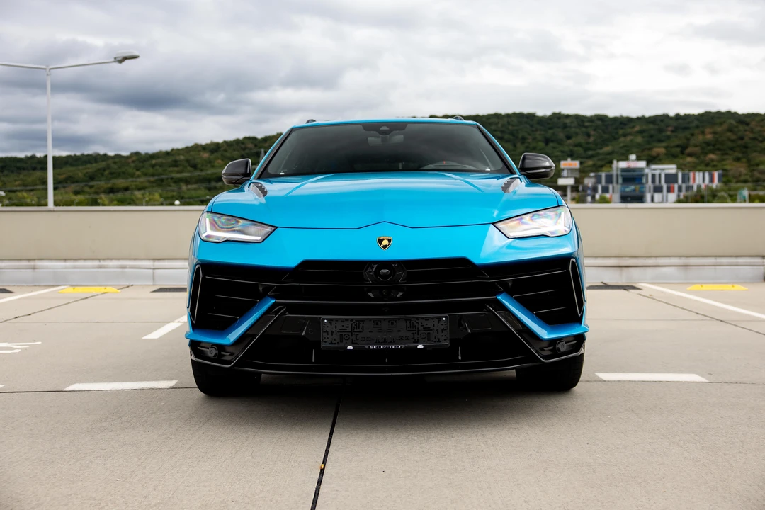 2024 Lamborghini Urus S - Image 2 of 31