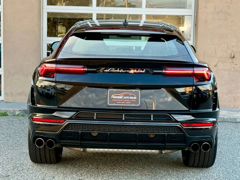 2024 Lamborghini Urus S - Image 11 of 12