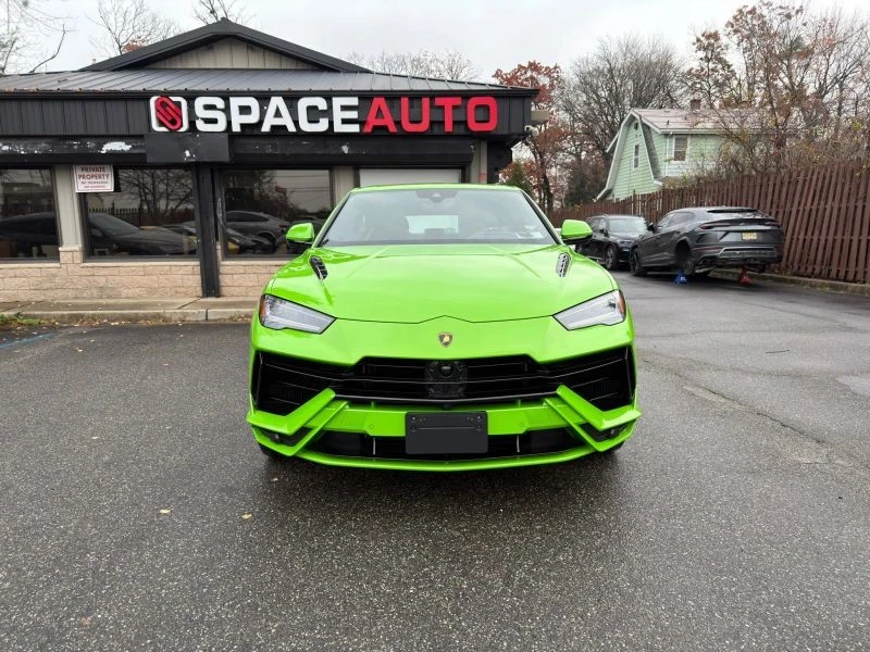 2024 Lamborghini Urus S - Image 2 of 12