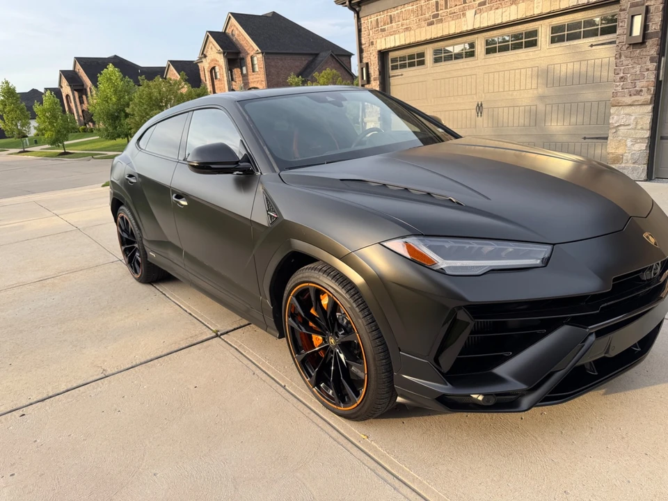 2024 Lamborghini Urus S - Image 5 of 31