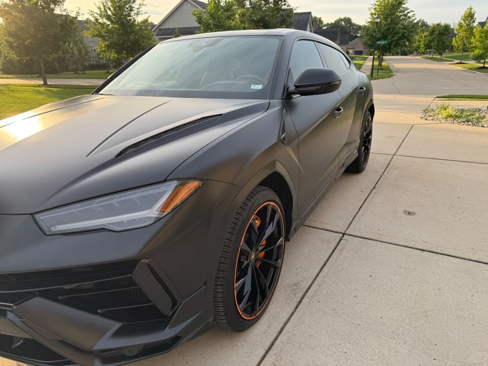 2024 Lamborghini Urus S - Image 3 of 31