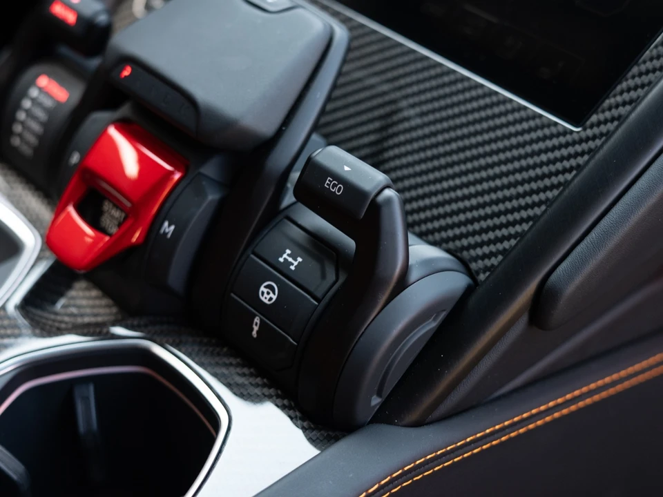 2024 Lamborghini Urus S - Image 31 of 31