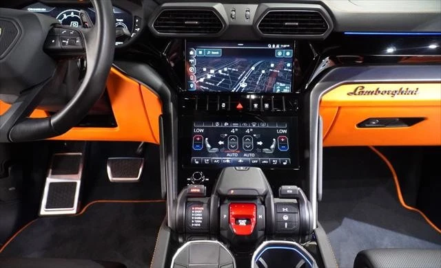 2024 Lamborghini Urus S - Image 19 of 27