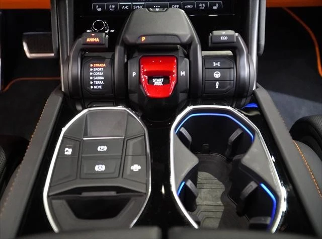 2024 Lamborghini Urus S - Image 20 of 27