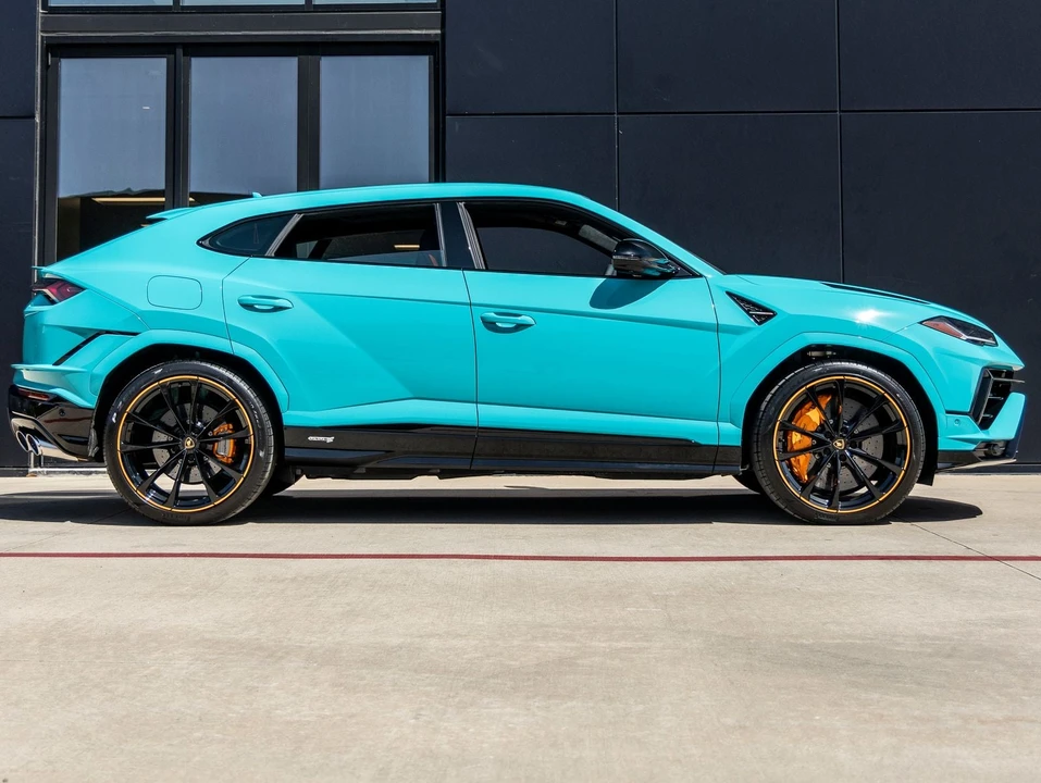 2024 Lamborghini Urus S - Image 10 of 31