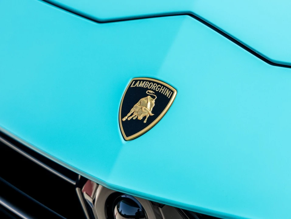 2024 Lamborghini Urus S - Image 16 of 31