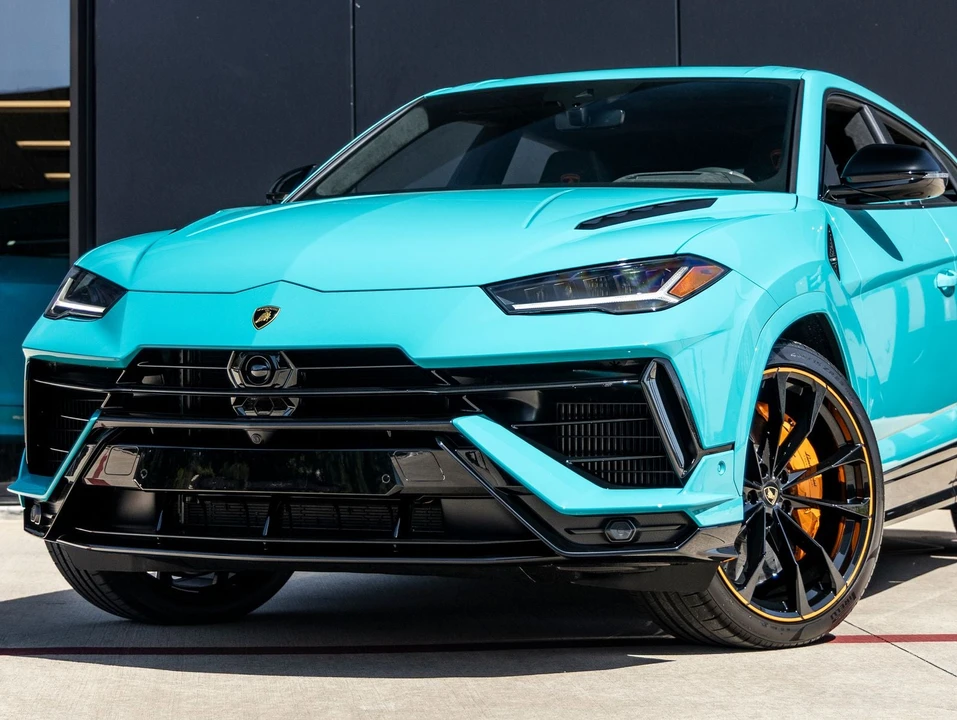 2024 Lamborghini Urus S - Image 3 of 31