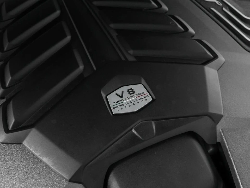 2024 Lamborghini Urus S - Image 15 of 31