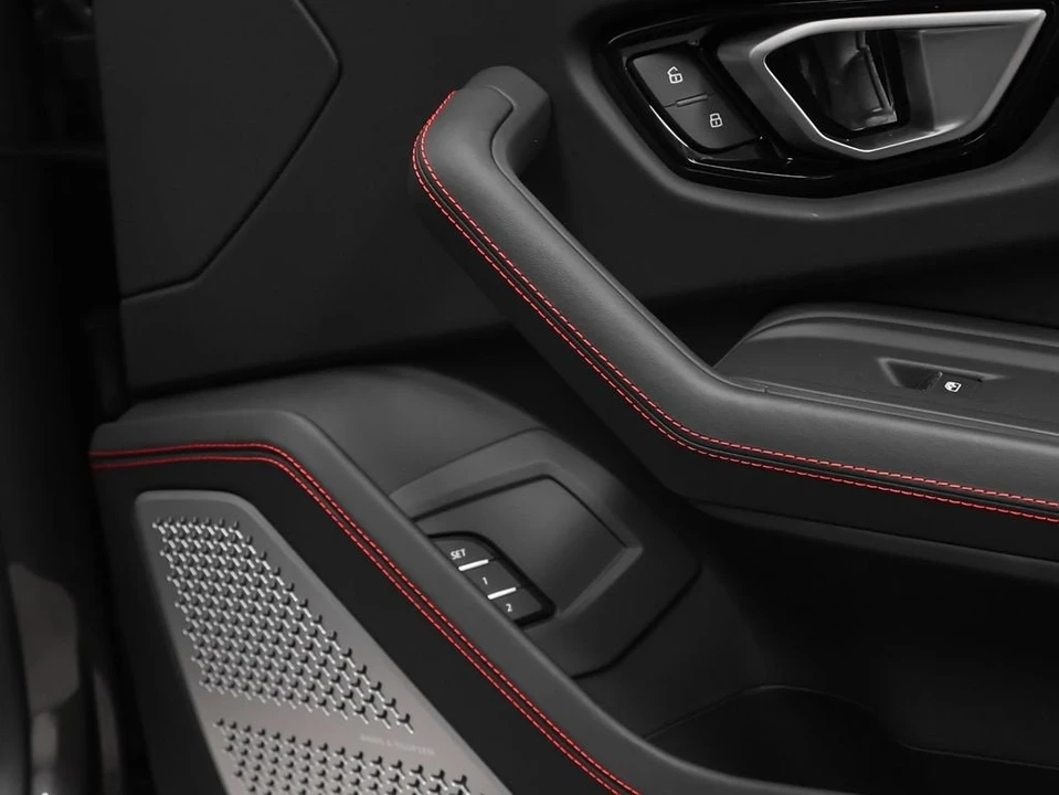 2024 Lamborghini Urus S - Image 26 of 31