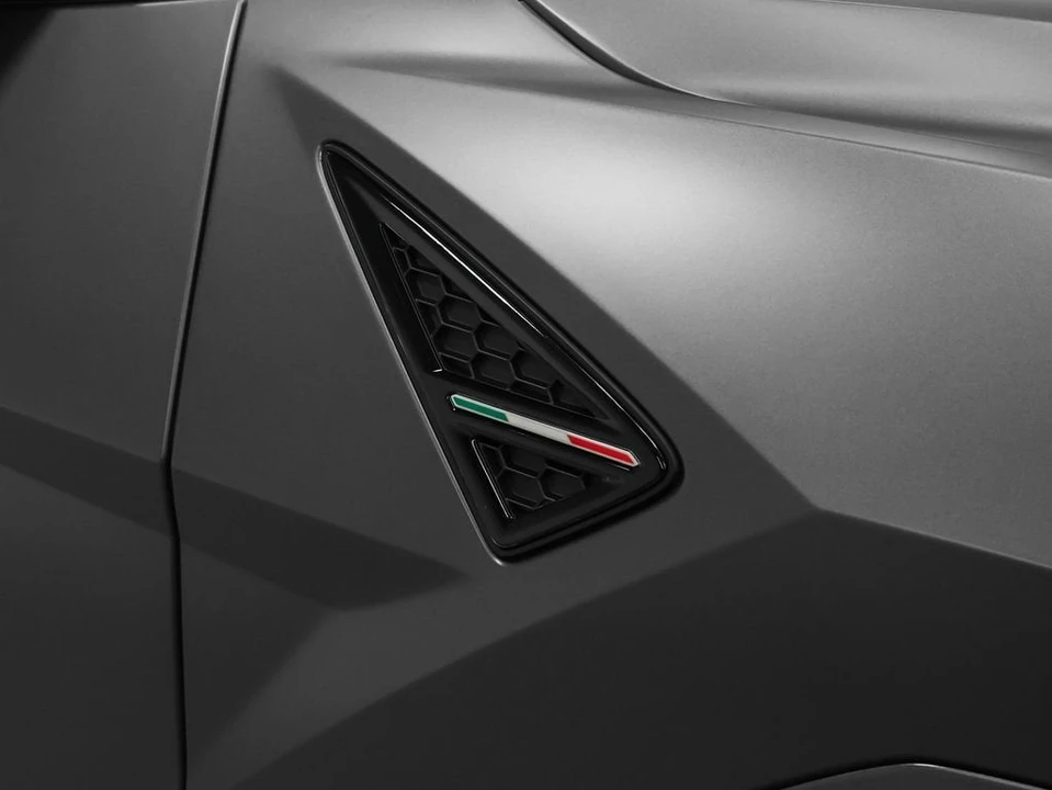 2024 Lamborghini Urus S - Image 8 of 31