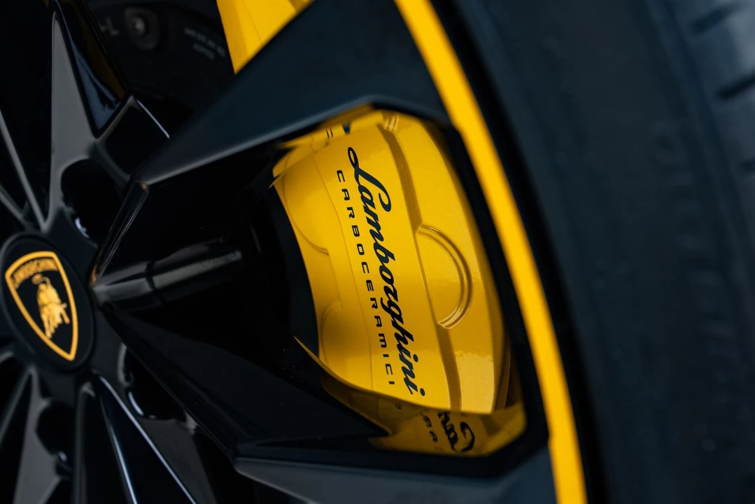 2024 Lamborghini Urus S - Image 24 of 31