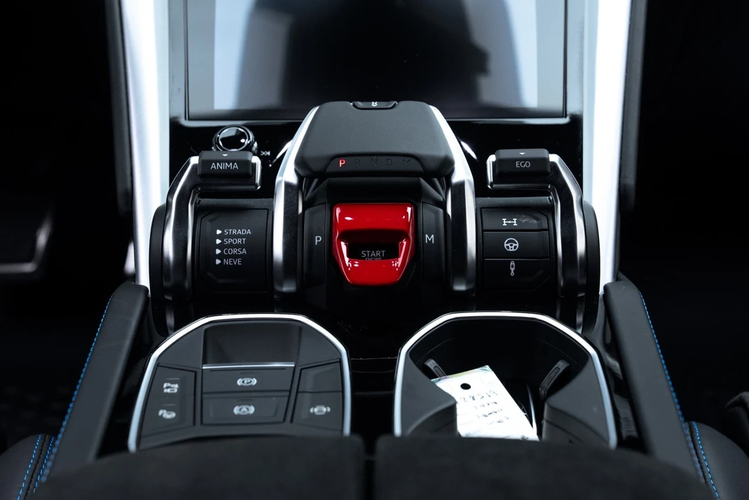 2024 Lamborghini Urus S - Image 29 of 31
