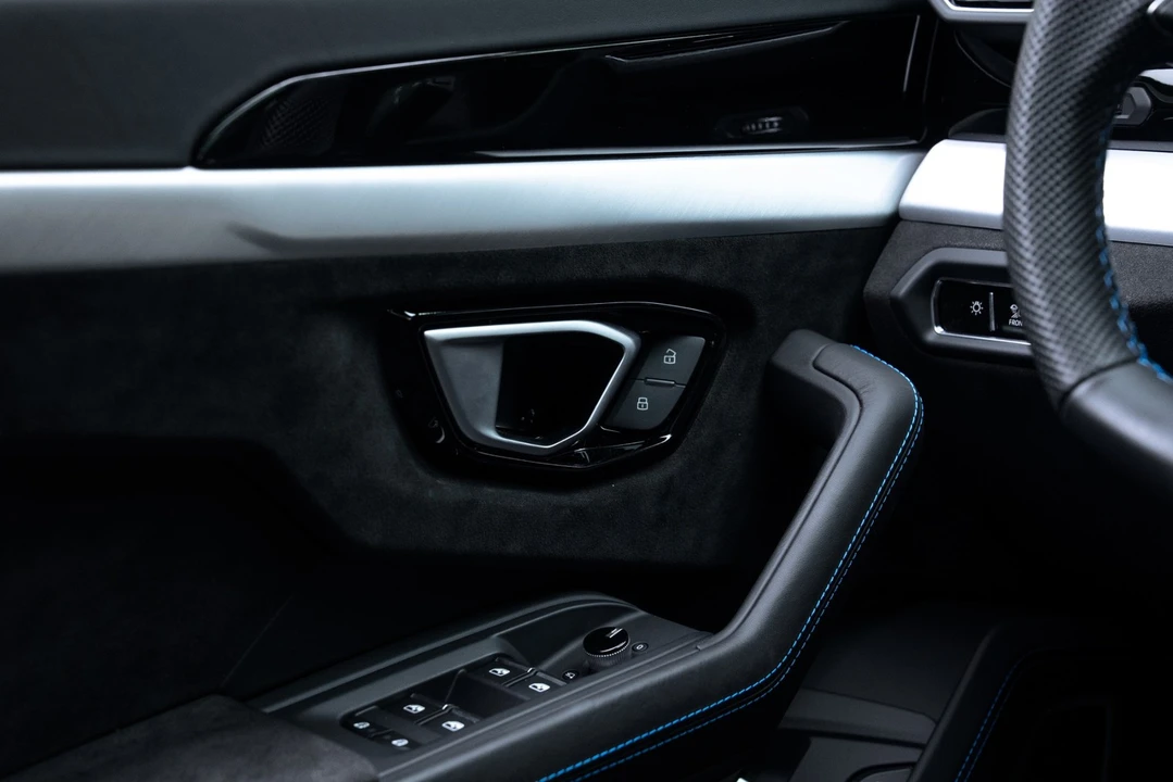 2024 Lamborghini Urus S - Image 31 of 31