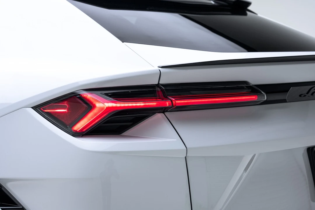 2024 Lamborghini Urus S - Image 25 of 31