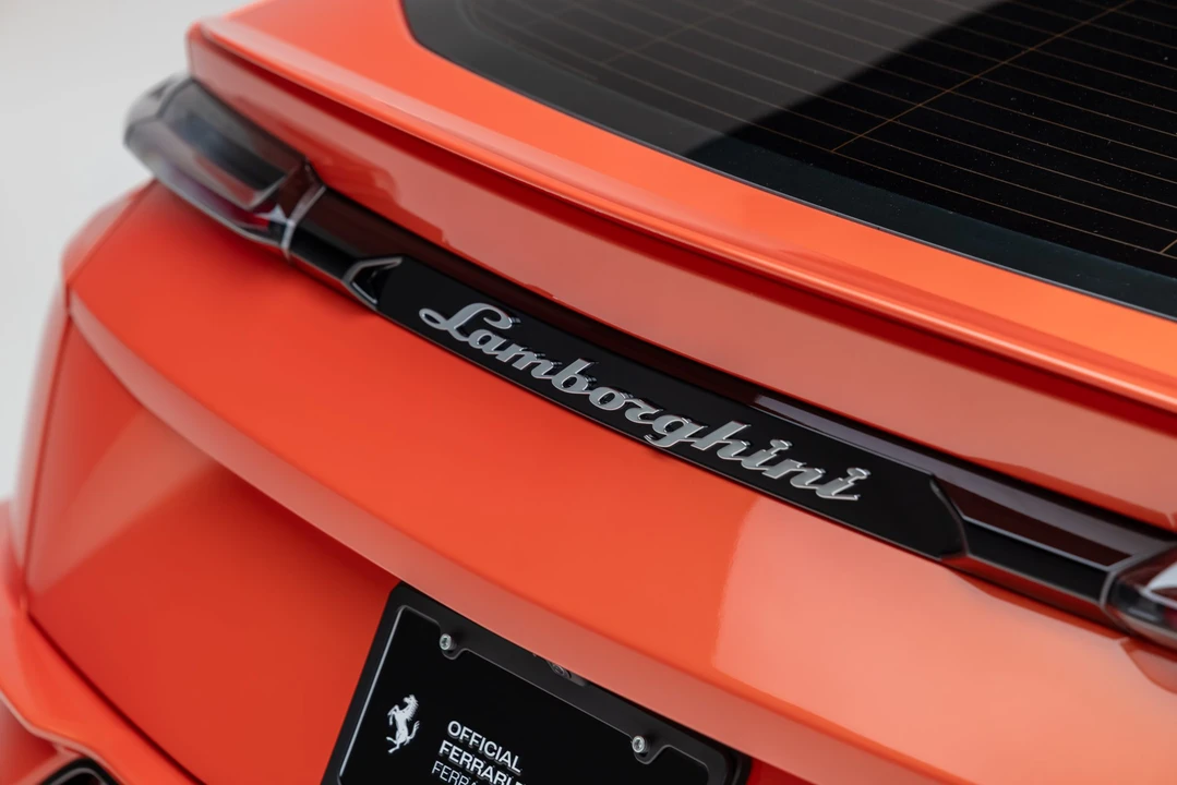 2024 Lamborghini Urus S - Image 28 of 31