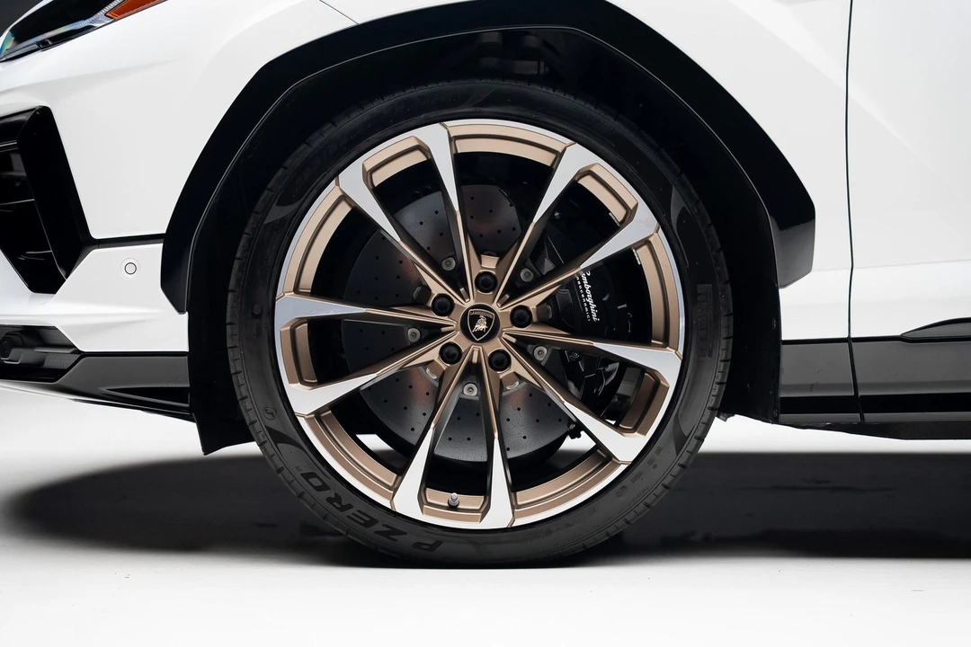 2024 Lamborghini Urus S - Image 20 of 21