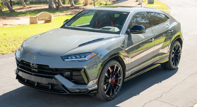 2024 Lamborghini Urus S - Image 3 of 31