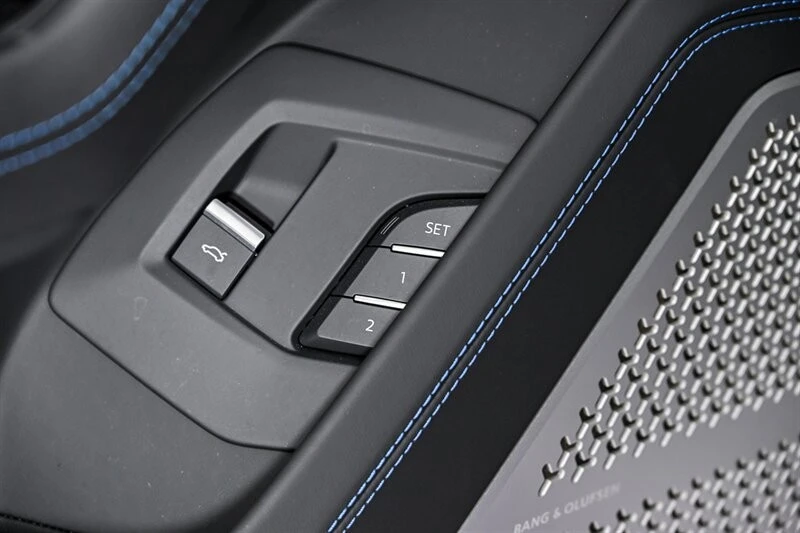 2024 Lamborghini Urus S - Image 15 of 31