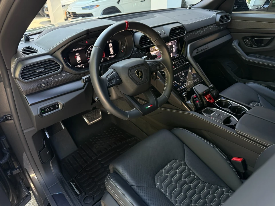 2024 Lamborghini Urus S - Image 29 of 31