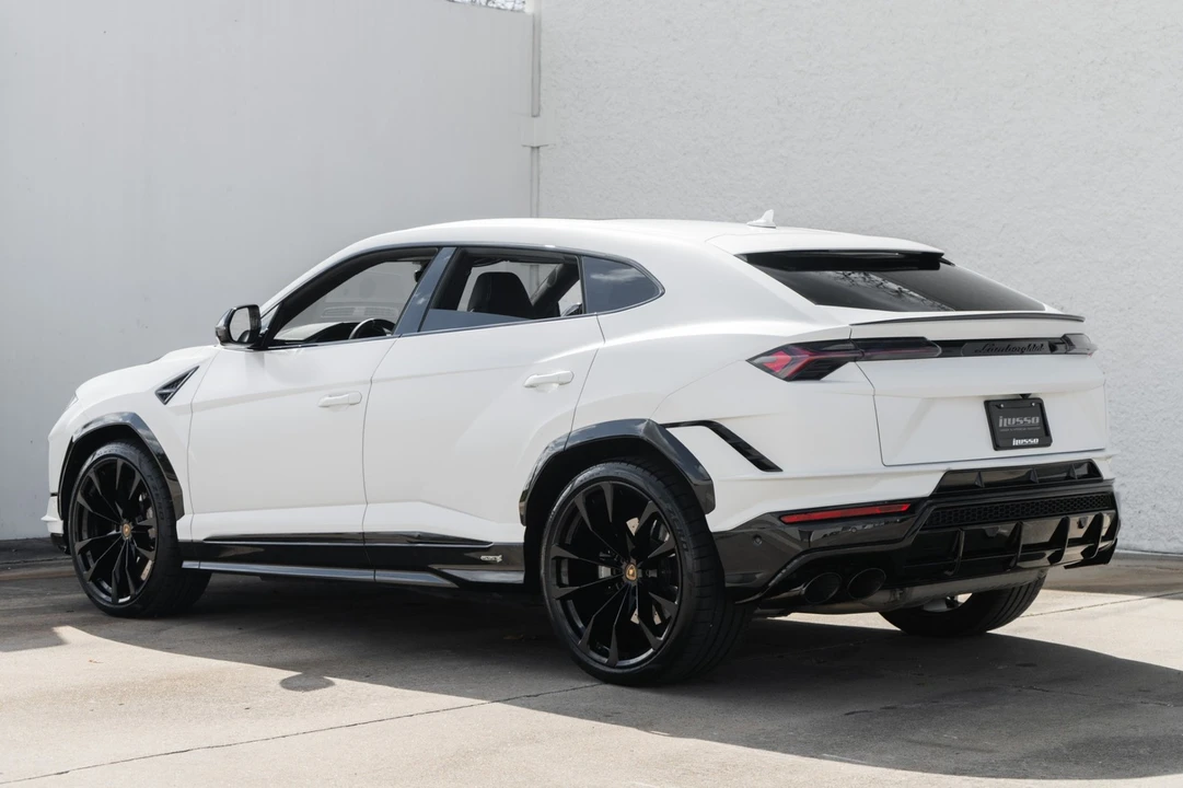 2024 Lamborghini Urus S - Image 9 of 21