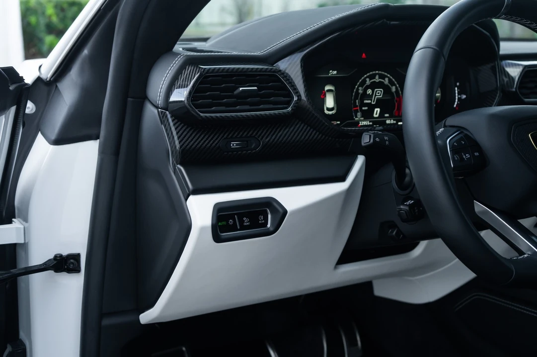 2024 Lamborghini Urus S - Image 19 of 21